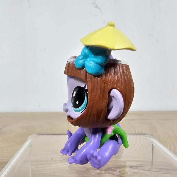 Hasbro Littlest Pet Shop #3-185 Monkey Coconut Hat Grass Skirt Hungry Pets LPS - Picture 6 of 7